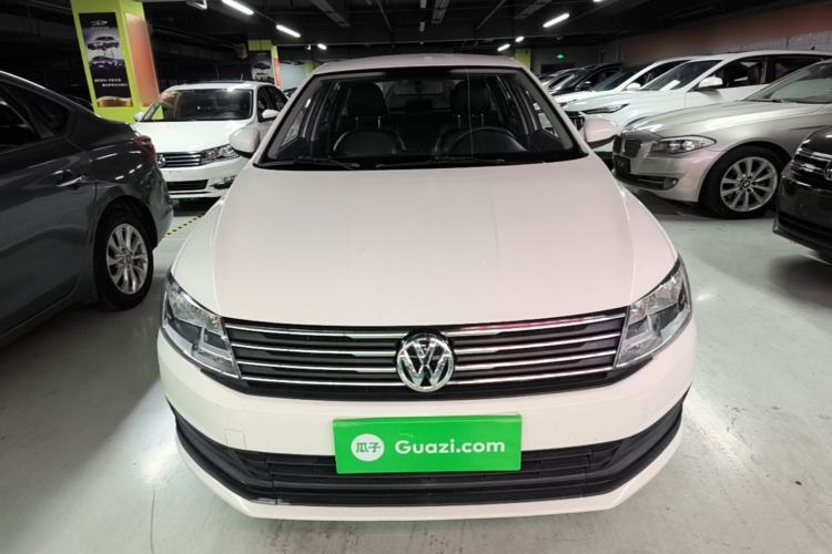 Used Volkswagen Gran Lavida 2015 1.6L Automatic Fashion Edition Front