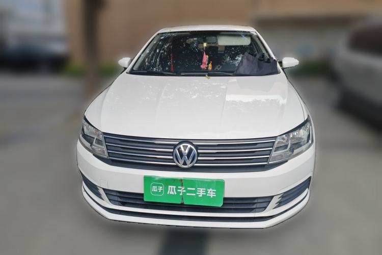 Used Volkswagen Gran Lavida 2015 1.6L Automatic Fashion Edition Front