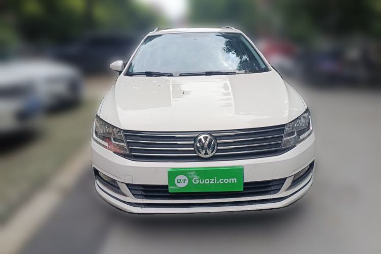 Used Volkswagen Gran Lavida 2015 1.6L Manual Comfort Edition Front
