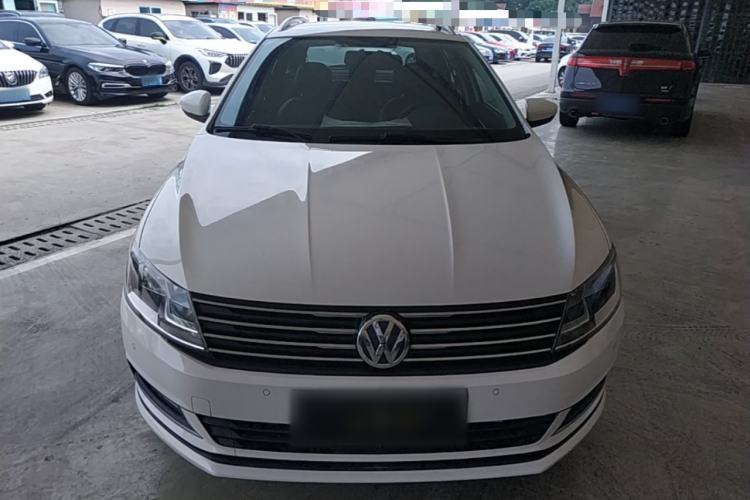 Used Volkswagen Gran Lavida 2015 1.6L Automatic Comfort Edition Front