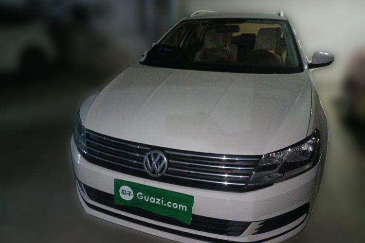 Used Volkswagen Gran Lavida 2015 1.6L Automatic Fashion Edition Front