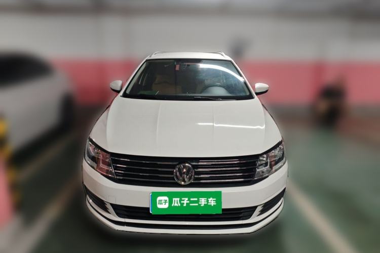 Used Volkswagen Gran Lavida 2015 1.6L Automatic Fashion Edition Front