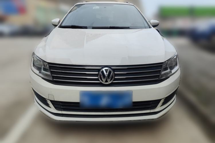 Used Volkswagen Gran Lavida 2015 1.6L Automatic Fashion Edition Front