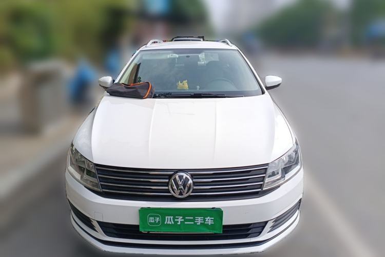 Used Volkswagen Gran Lavida 2015 1.6L Automatic Fashion Edition Front