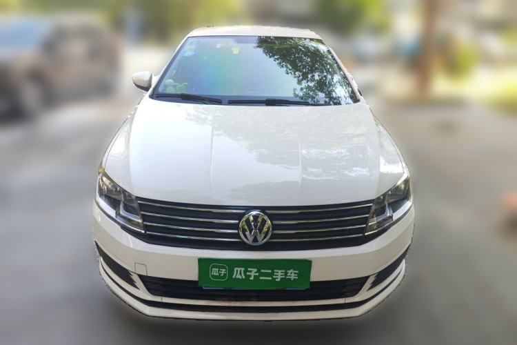 Used Volkswagen Gran Lavida 2015 1.6L Automatic Fashion Edition Front