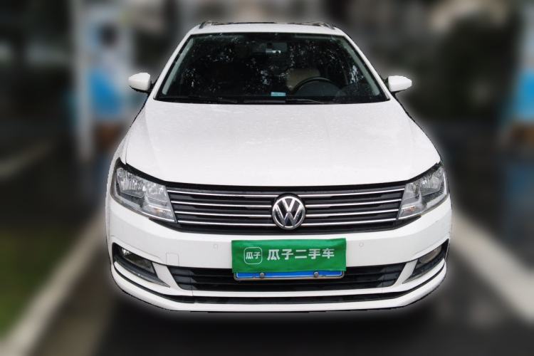Used Volkswagen Gran Lavida 2015 1.6L Automatic Comfort Edition Front