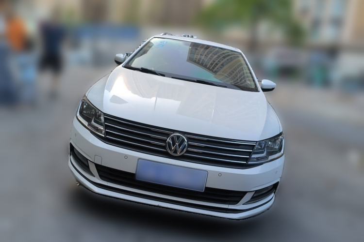 Used Volkswagen Gran Lavida 2015 1.6L Automatic Comfort Edition Front