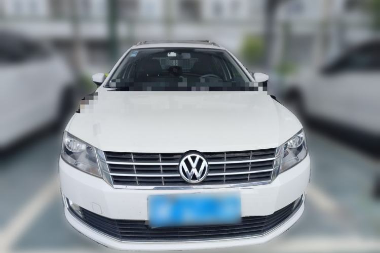 Used Volkswagen Gran Lavida 2015 230TSI Manual Comfort Edition Front