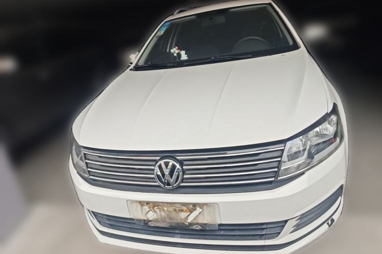 Used Volkswagen Gran Lavida 2015 1.6L Automatic Fashion Edition Front