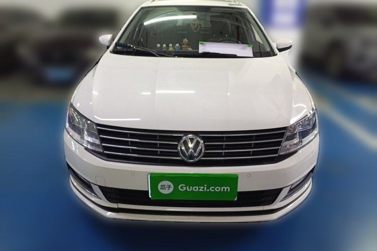 Used Volkswagen Gran Lavida 2015 1.6L Automatic Comfort Edition Front