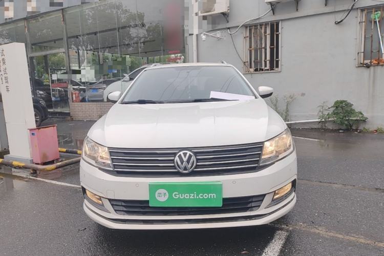 Used Volkswagen Gran Lavida 2015 1.6L Automatic Comfort Edition Front