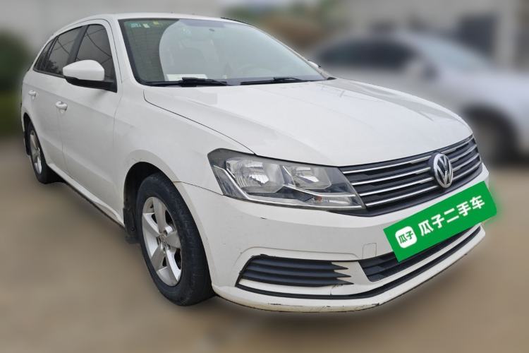 Used Volkswagen Gran Lavida 2015 1.6L Manual Fashion Edition Front Right 45 Deg