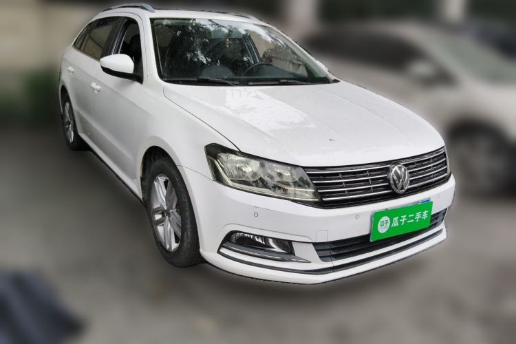Used Volkswagen Gran Lavida 2015 1.6L Automatic Comfort Edition Front Right 45 Deg
