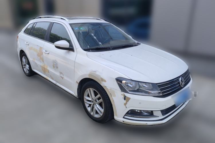 Used Volkswagen Gran Lavida 2015 1.6L Automatic Comfort Edition Front Right 45 Deg