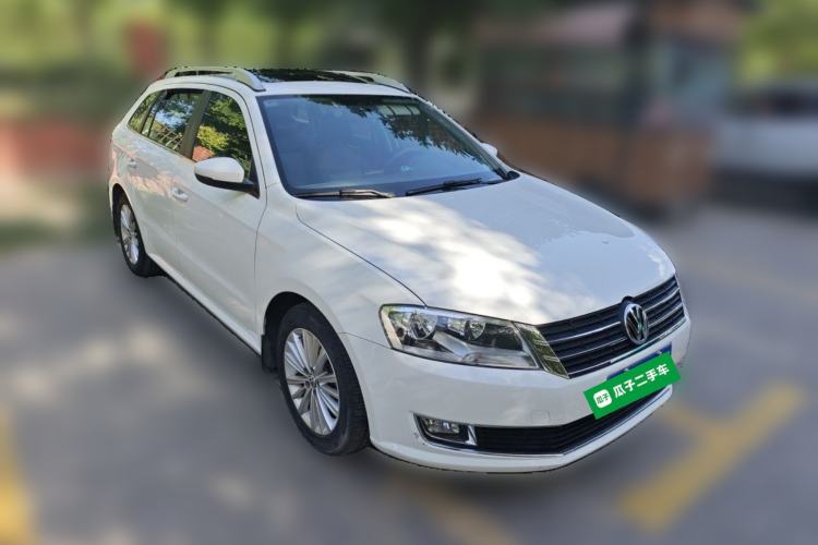 Used Volkswagen Gran Lavida 2015 1.6L Automatic Comfort Edition Front Right 45 Deg