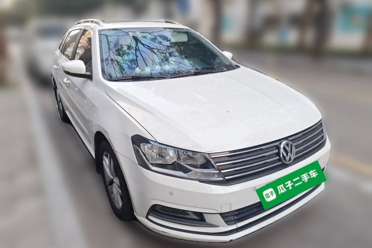 Used Volkswagen Gran Lavida 2015 230TSI DSG Comfort Edition Front Right 45 Deg