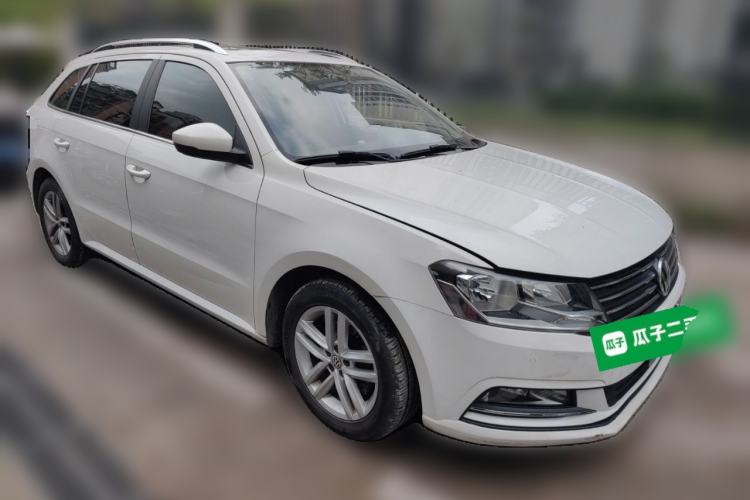 Used Volkswagen Gran Lavida 2015 230TSI DSG Comfort Edition Front Right 45 Deg