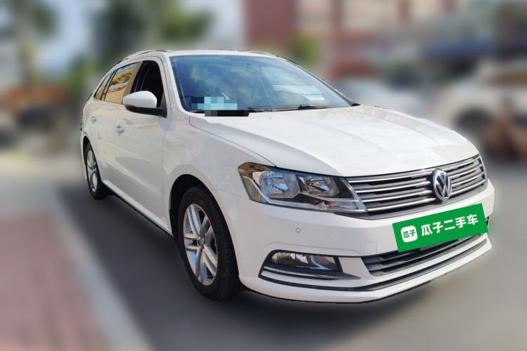 Used Volkswagen Gran Lavida 2015 230TSI DSG Comfort Edition Front Right 45 Deg