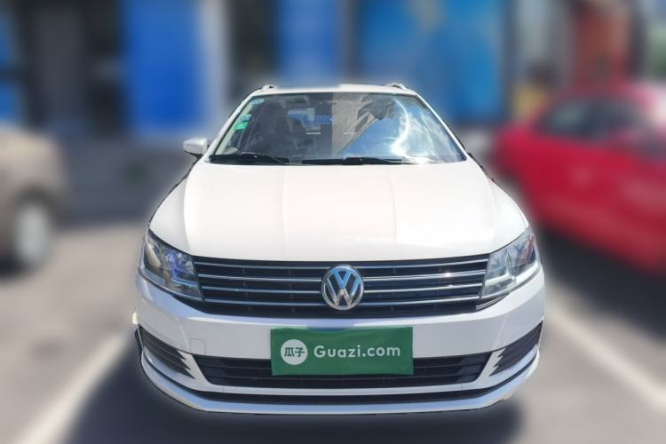 Used Volkswagen Gran Lavida 2015 1.6L Automatic Fashion Edition Front