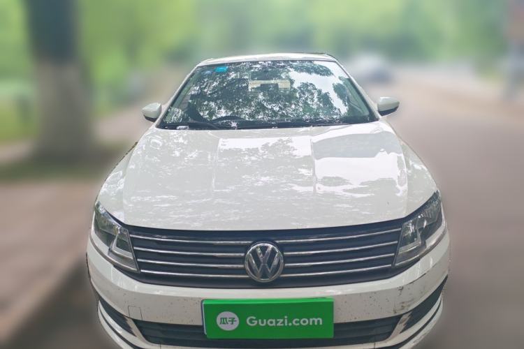 Used Volkswagen Gran Lavida 2015 1.6L Automatic Fashion Edition Front