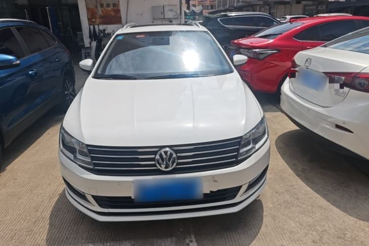 Used Volkswagen Gran Lavida 2015 1.6L Automatic Comfort Edition Front