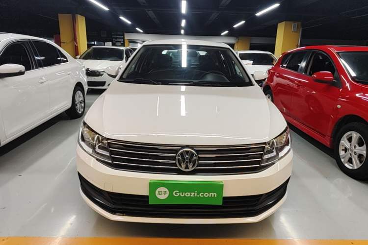 Used Volkswagen Gran Lavida 2015 1.6L Automatic Fashion Edition Front