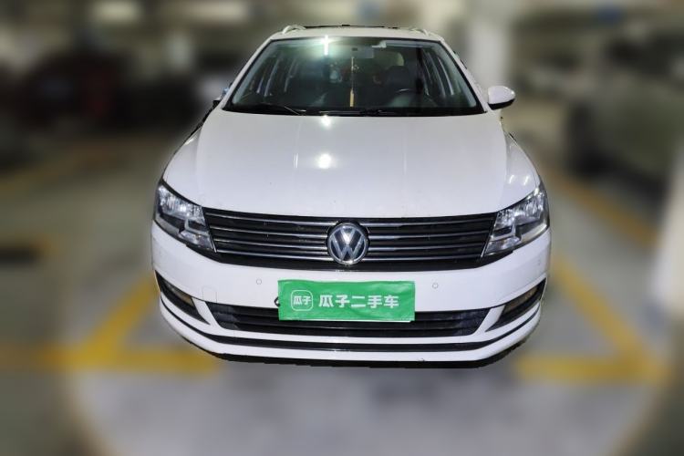 Used Volkswagen Gran Lavida 2015 1.6L Manual Comfort Edition Front