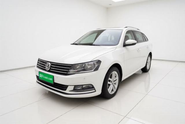 Ojetý Volkswagen Gran Lavida 2015 230TSI DSG Comfort Edition
