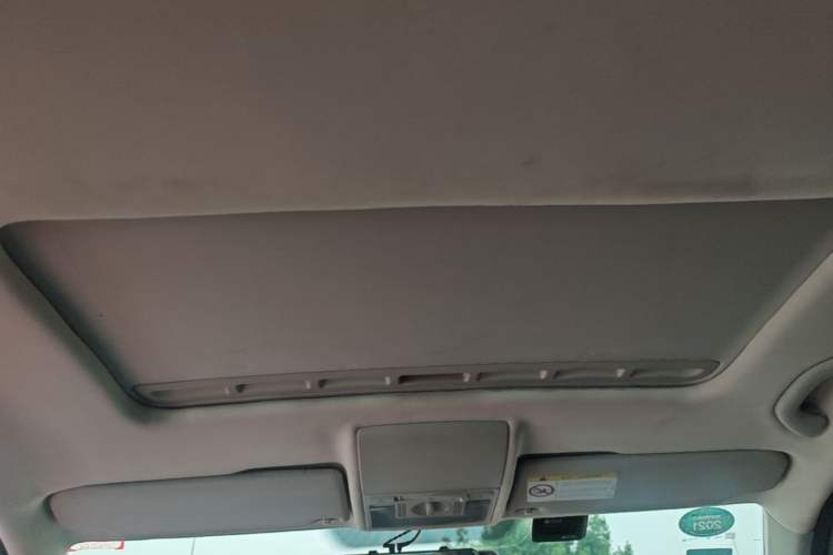 Used Volkswagen Gran Lavida 2015 1.6L Automatic Comfort Edition Headliner
