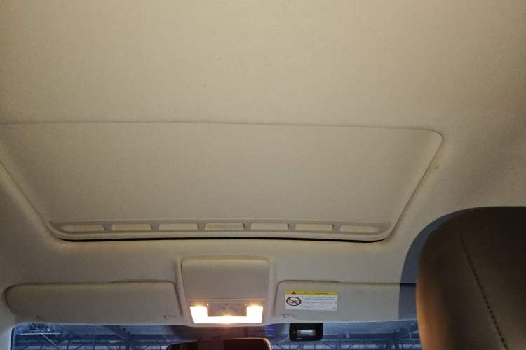 Used Volkswagen Gran Lavida 2015 230TSI DSG Comfort Edition Headliner