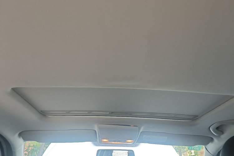 Used Volkswagen Gran Lavida 2015 230TSI DSG Comfort Edition Headliner