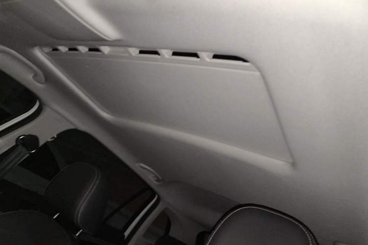 Used Volkswagen Gran Lavida 2015 230TSI DSG Comfort Edition Headliner