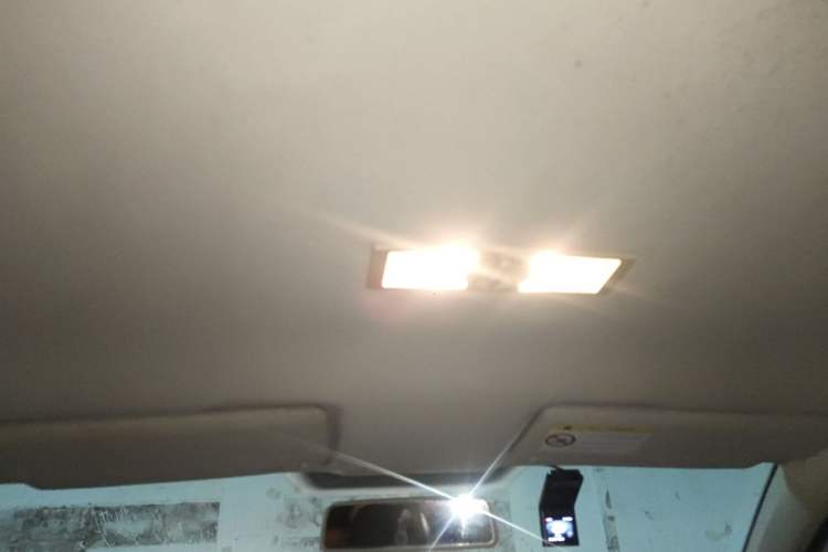 Used Volkswagen Gran Lavida 2015 1.6L Automatic Fashion Edition Headliner