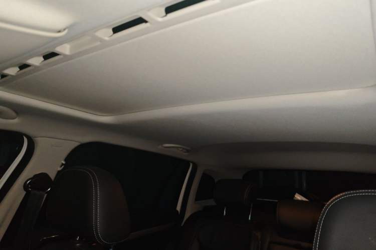 Used Volkswagen Gran Lavida 2015 230TSI DSG Comfort Edition Headliner
