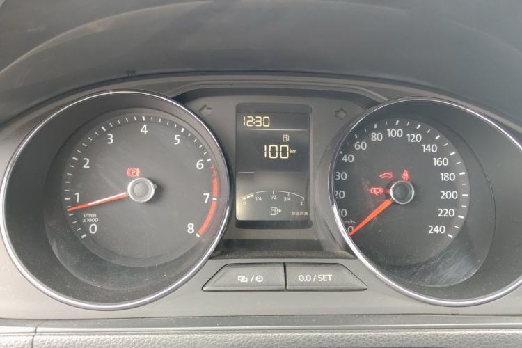 Used Volkswagen Gran Lavida 2015 1.6L Manual Comfort Edition Instrument Cluster