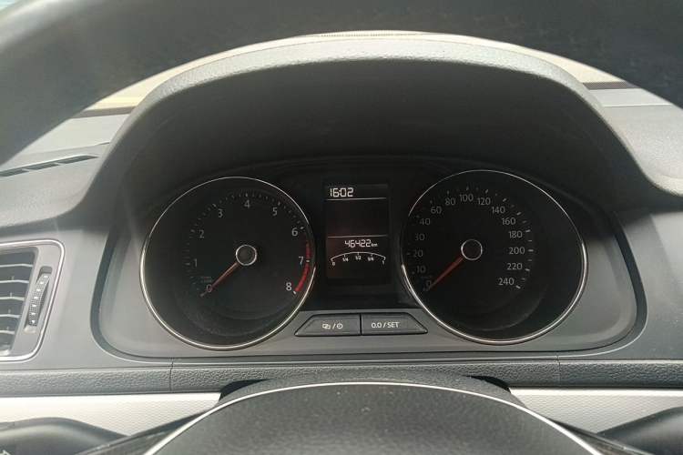 Used Volkswagen Gran Lavida 2015 230TSI DSG Comfort Edition Instrument Cluster