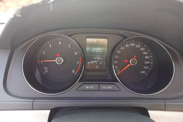 Used Volkswagen Gran Lavida 2015 230TSI DSG Comfort Edition Instrument Cluster