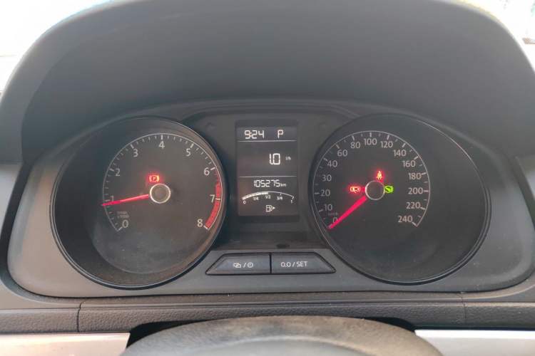 Used Volkswagen Gran Lavida 2015 1.6L Automatic Comfort Edition Instrument Cluster