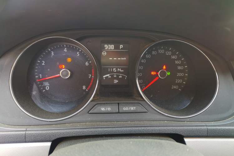 Used Volkswagen Gran Lavida 2015 1.6L Automatic Comfort Edition Instrument Cluster