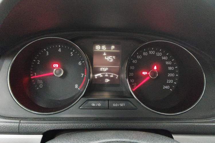 Used Volkswagen Gran Lavida 2015 1.6L Automatic Comfort Edition Instrument Cluster