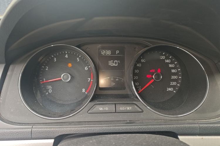 Used Volkswagen Gran Lavida 2015 1.6L Automatic Comfort Edition Instrument Cluster