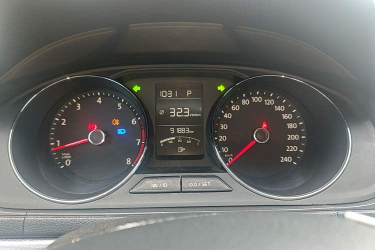 Used Volkswagen Gran Lavida 2015 230TSI DSG Comfort Edition Instrument Cluster