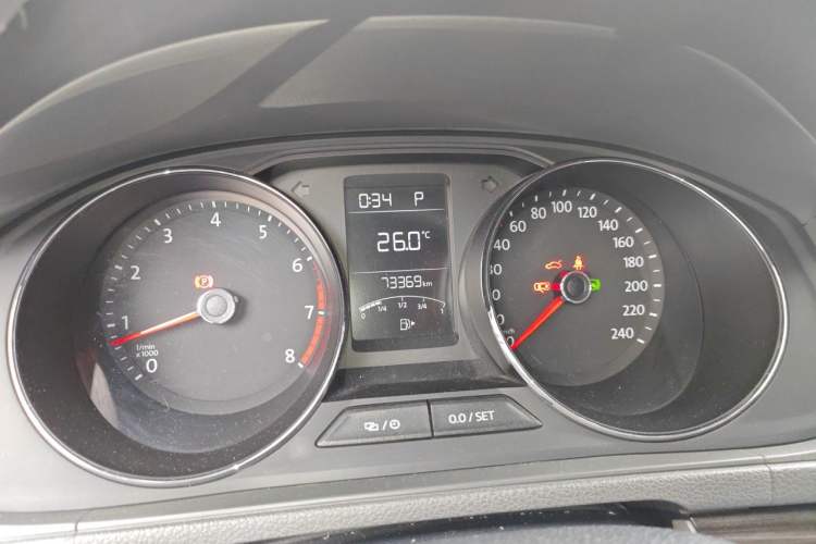 Used Volkswagen Gran Lavida 2015 1.6L Automatic Comfort Edition Instrument Cluster