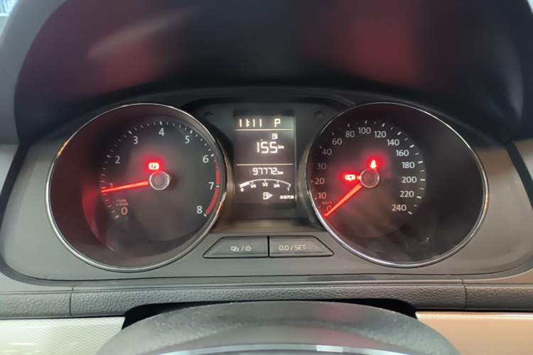 Used Volkswagen Gran Lavida 2015 1.6L Automatic Comfort Edition Instrument Cluster