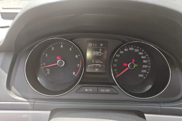 Used Volkswagen Gran Lavida 2015 230TSI DSG Comfort Edition Instrument Cluster