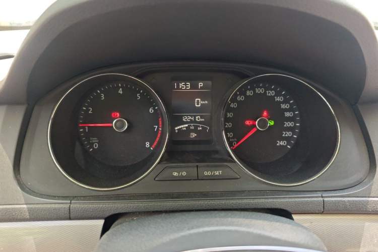 Used Volkswagen Gran Lavida 2015 1.6L Automatic Comfort Edition Instrument Cluster