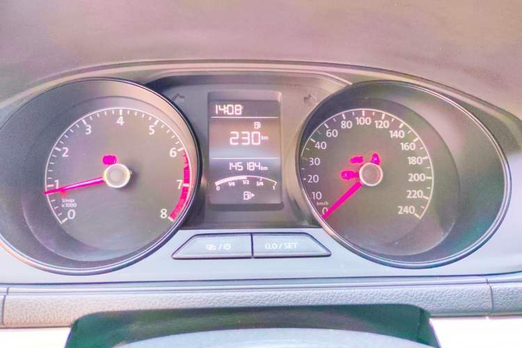 Used Volkswagen Gran Lavida 2015 1.6L Manual Fashion Edition Instrument Cluster