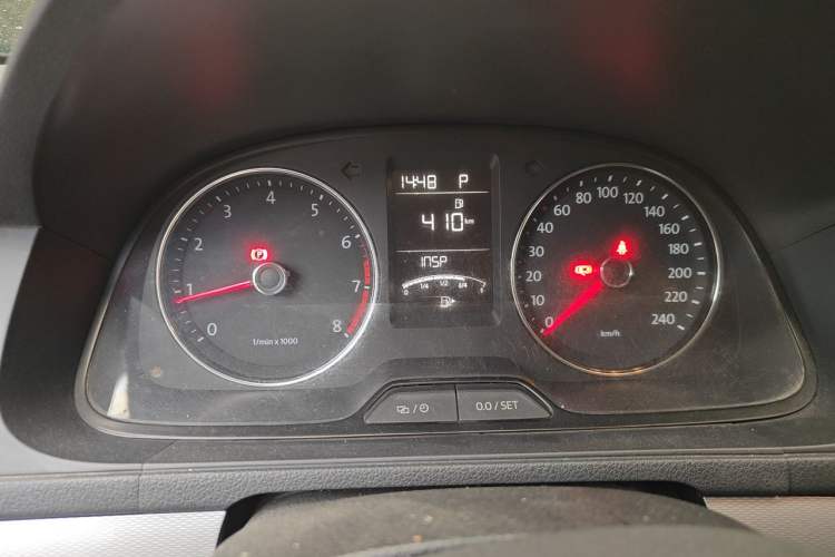 Used Volkswagen Gran Lavida 2015 1.6L Automatic Comfort Edition Instrument Cluster