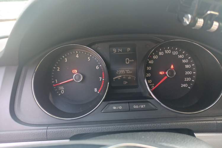 Used Volkswagen Gran Lavida 2015 230TSI DSG Comfort Edition Instrument Cluster