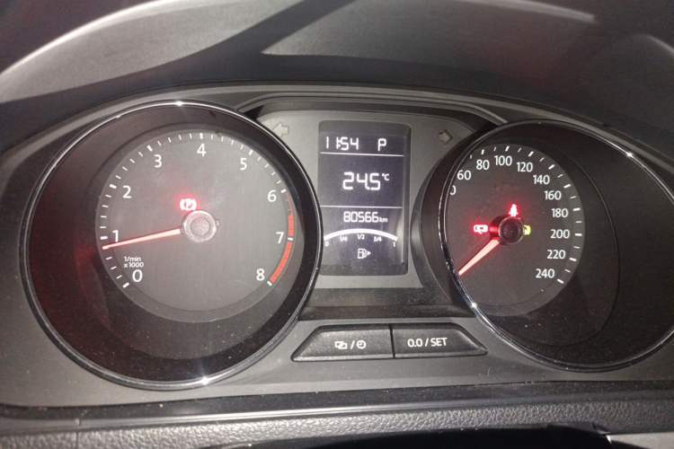 Used Volkswagen Gran Lavida 2015 1.6L Automatic Comfort Edition Instrument Cluster
